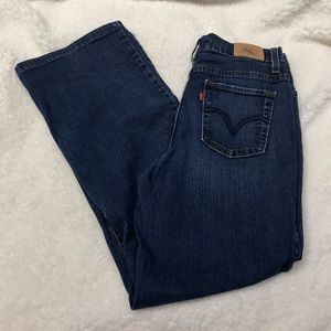 Levi’s perfectly slimming boot cut jeans 6 short